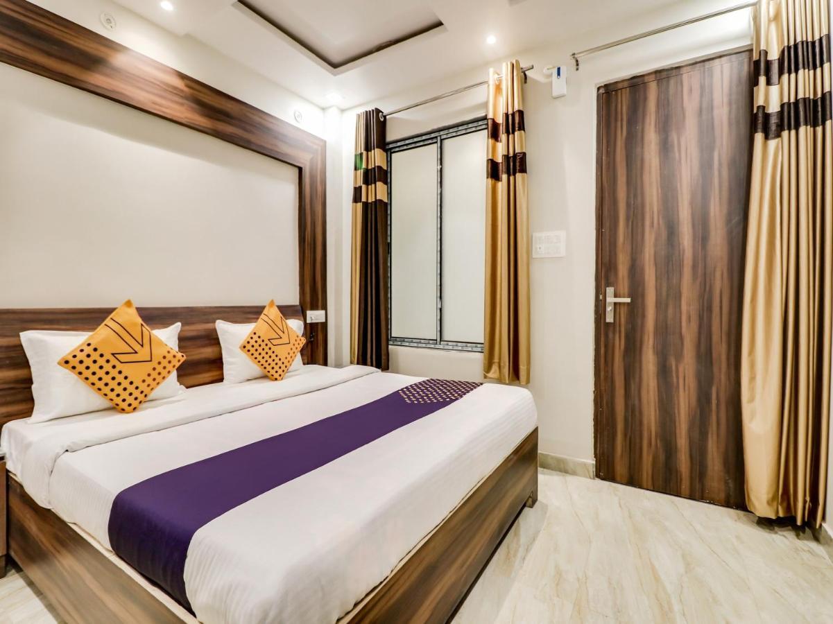 Spot On 69549 Hotel Shri Ram Kashi Muthiganj Exterior foto