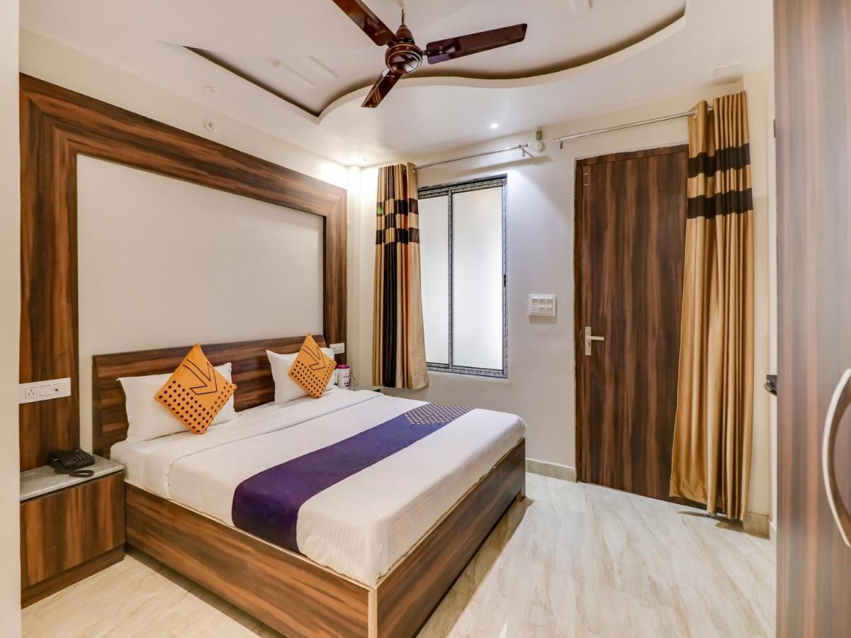 Spot On 69549 Hotel Shri Ram Kashi Muthiganj Exterior foto