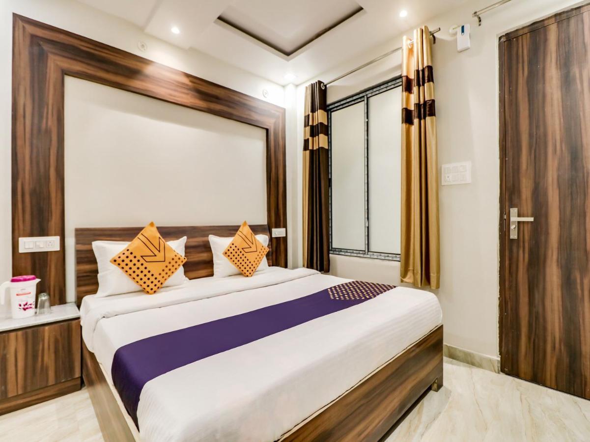 Spot On 69549 Hotel Shri Ram Kashi Muthiganj Exterior foto