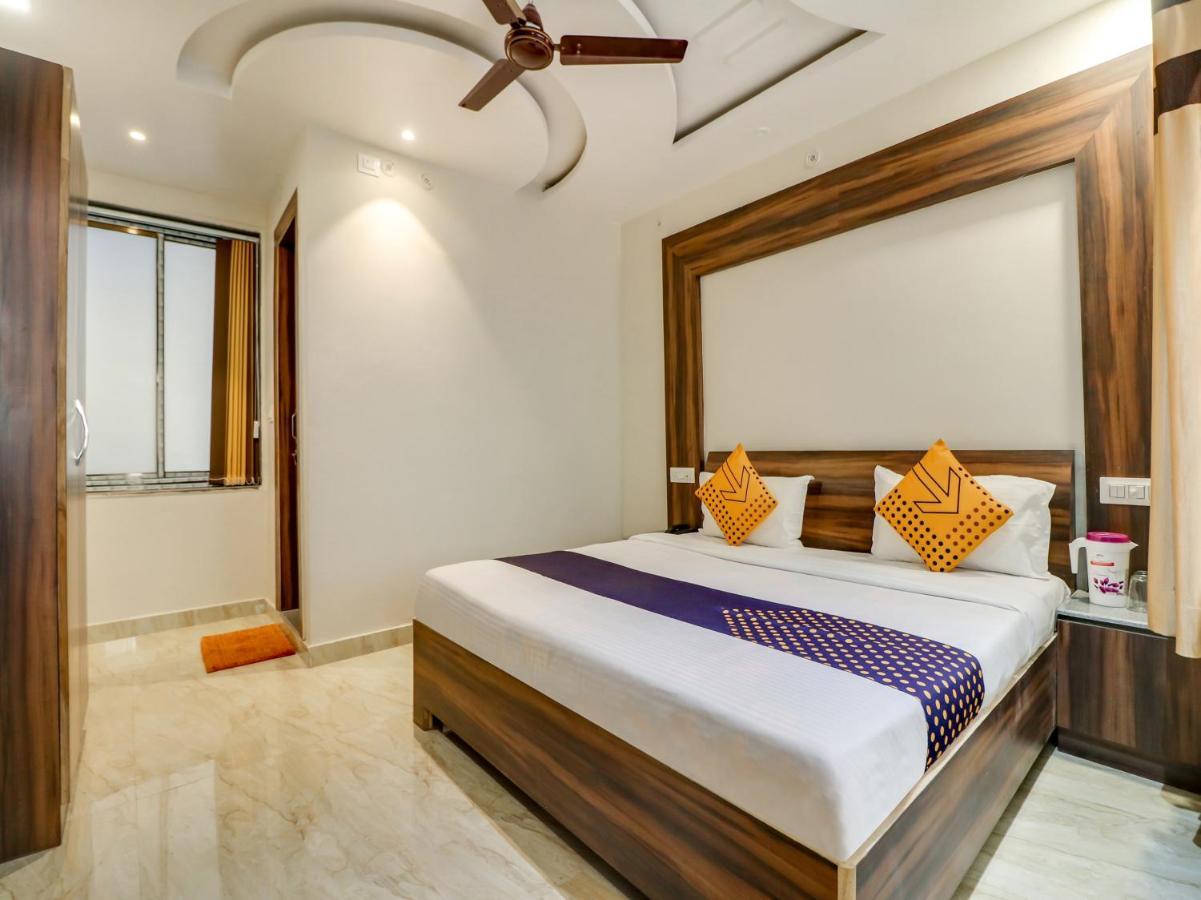 Spot On 69549 Hotel Shri Ram Kashi Muthiganj Exterior foto