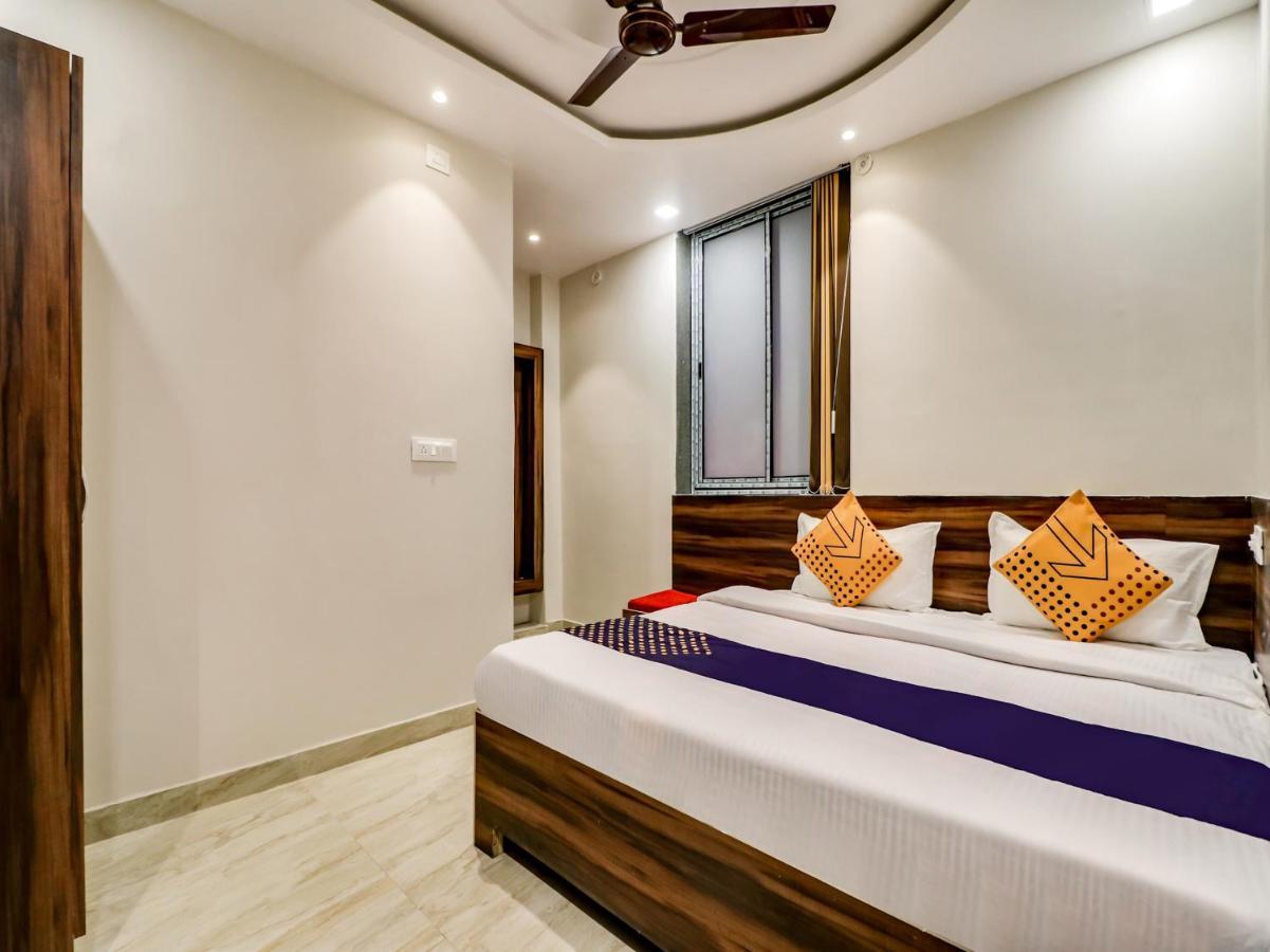 Spot On 69549 Hotel Shri Ram Kashi Muthiganj Exterior foto